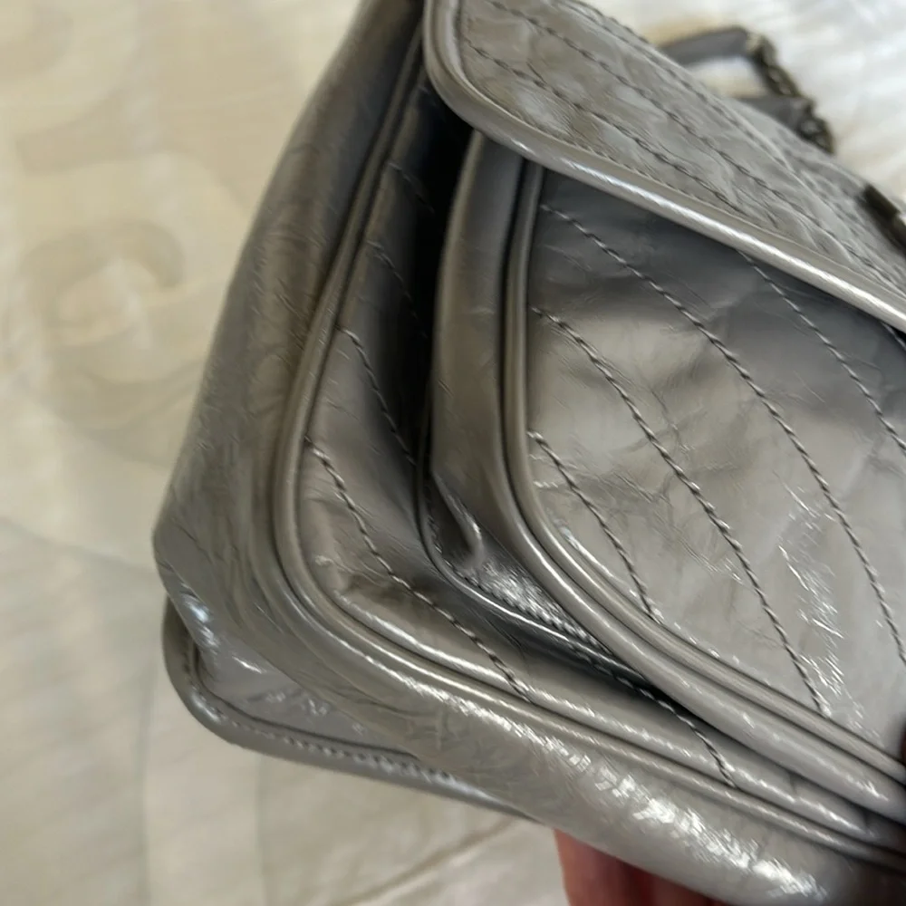 Like New YSL Niki Medium Bag Color Fog - Picture 6 of 17